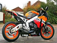 Honda CBR 150R Repsol